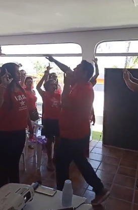 “Brasil, pra frente, Lula presidente”, cantam petistas do Acre em ato de apoio à pré-candidatura do ex-presidente